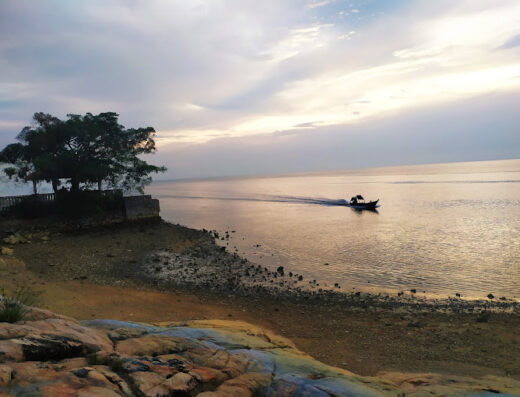 Pantai Minyak Beku