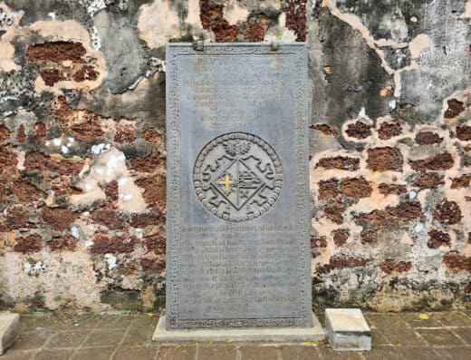 Onalulu - Your Ultimate Travel Guide & Marketplace