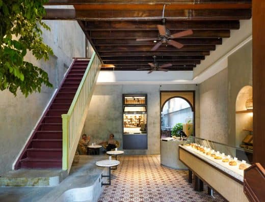 武吉免登的Bröom