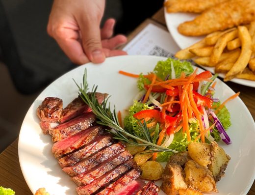 Atas 餐厅 – 马六甲传统河滨餐厅