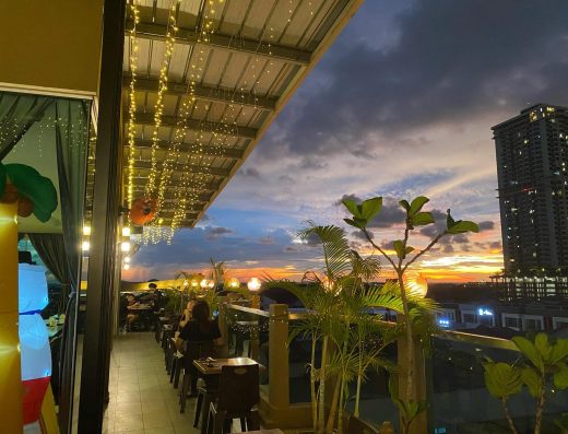 Rooftop Cafe & Resto Melaka